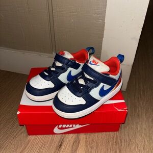 Nike dunks toddler size 8